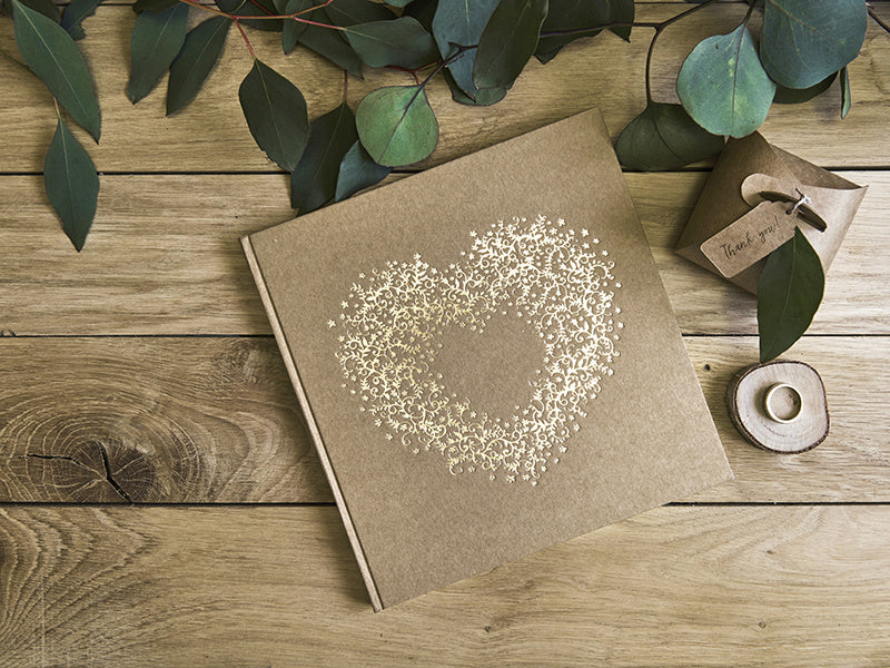 Libro de Visitas Corazón Marrón 20,5cm