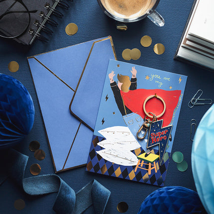 Tarjeta de felicitación Llavero Superhéroe 16cm