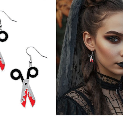 Pendientes de Halloween: tijeras ensangrentadas