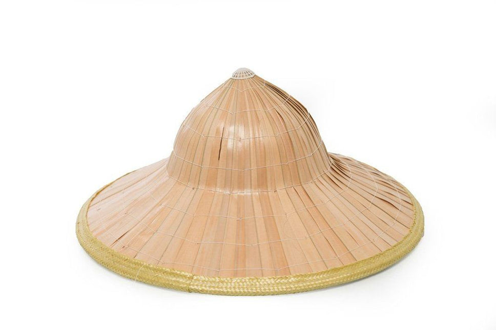 Sombrero chino de mimbre