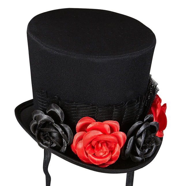 Sombrero negro con rosas