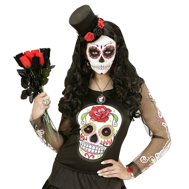 Sombrero negro con rosas
