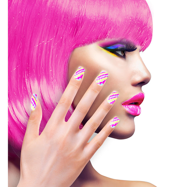 Uñas postizas rosa neón