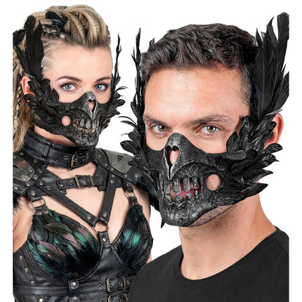 Máscara de Halloween: calavera negra con plumas