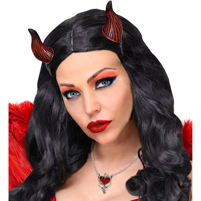 Collar de Plata con Corazón de Diablos Rojos