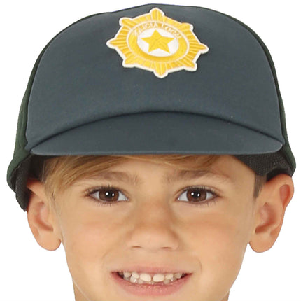 Chicos con traje de policía