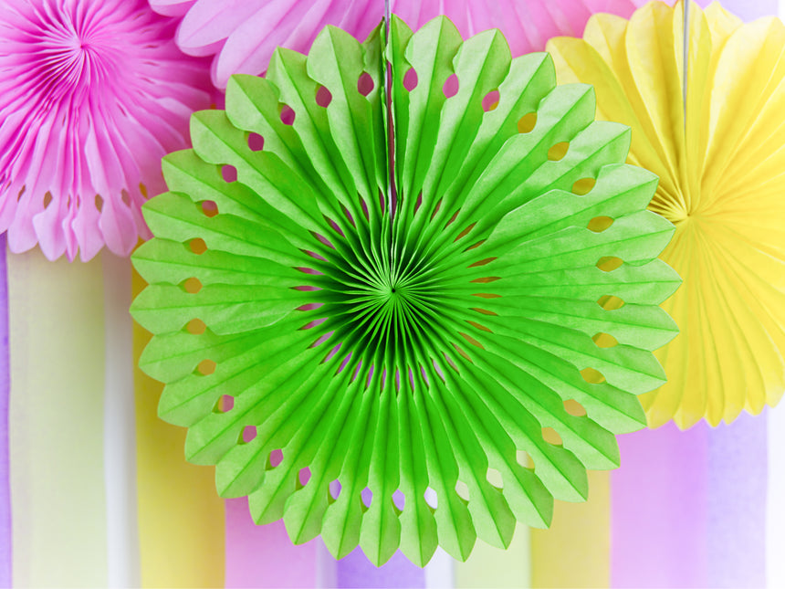 Abanicos de Papel Verde Claro 20cm 3pcs