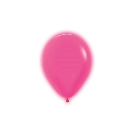 Ballonnen Neon Fuchsia 12cm 50st van Sempertex koop je bij Partywinkel