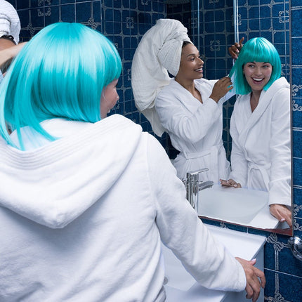 Blauwe Pruik Bob Met Pony van Boland koop je bij Partywinkel