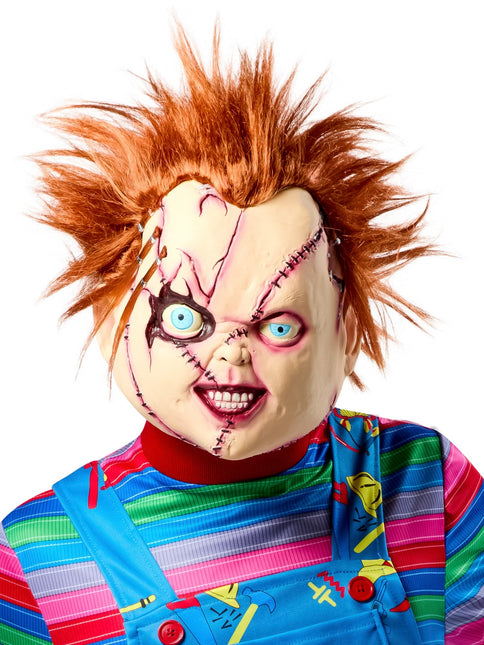 Máscara de Chucky pegada