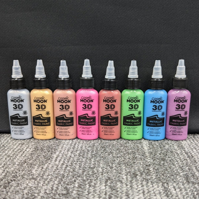Cosmic Moon Metallic Fabric Paint Pink 30ml van Moon Creations koop je bij Partywinkel
