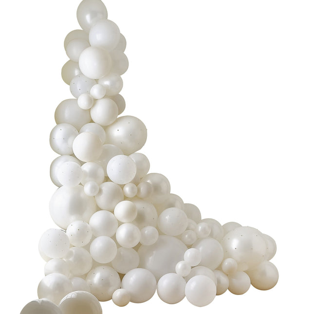 Arco de globos blancos