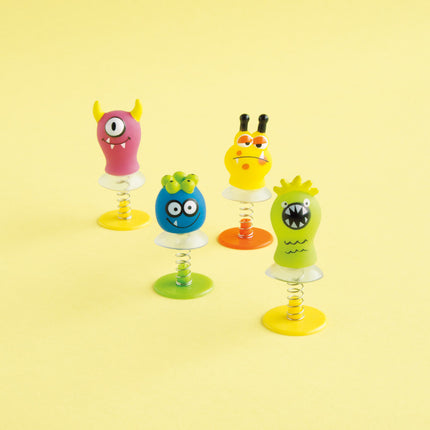 Breakout presenta Muñecas Primavera 5cm 3pcs
