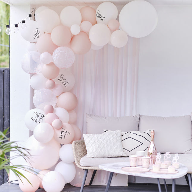 Arco con Globos Novia