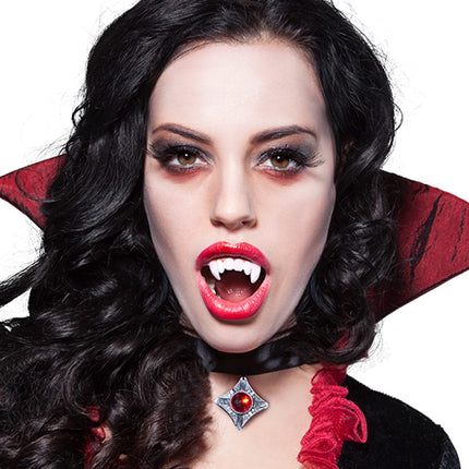 Dientes de vampiro de Halloween
