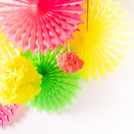 Gekleurde Slinger Pompon Neon 3m - Partywinkel - 8714572228541