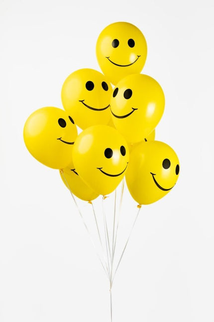 Gele Ballonnen Smiley 30,5cm 8st van WeFiesta koop je bij Partywinkel