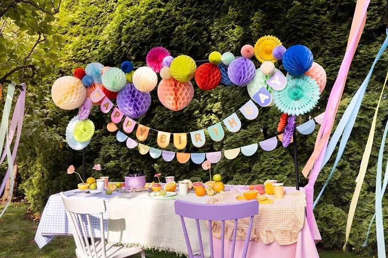 Gele Honeycomb 10cm van Partydeco koop je bij Partywinkel