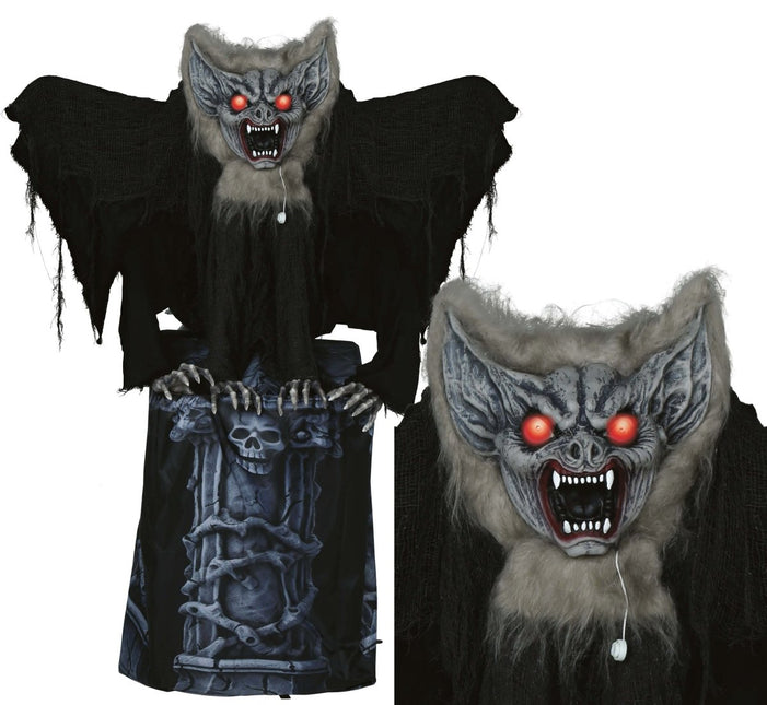 Halloween Decoratie Vleermuis Op Steen Beweegbaar Met Licht En Geluid 1,5m van Fiestas Guirca koop je bij Partywinkel