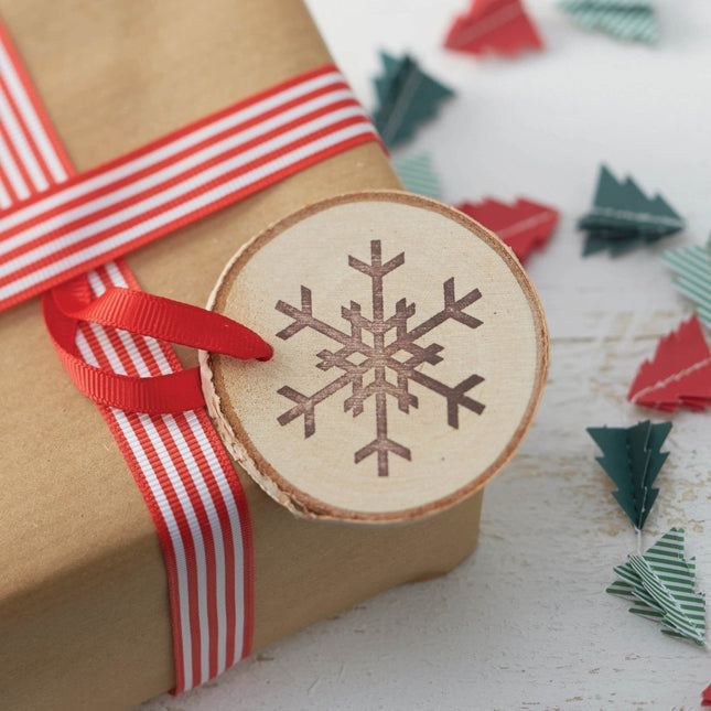 Hangdecoratie Sneeuwvlok Hout 6st van Ginger Ray koop je bij Partywinkel