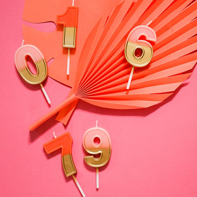 Kaars 6 Jaar Retro Roze 5cm van Folat koop je bij Partywinkel