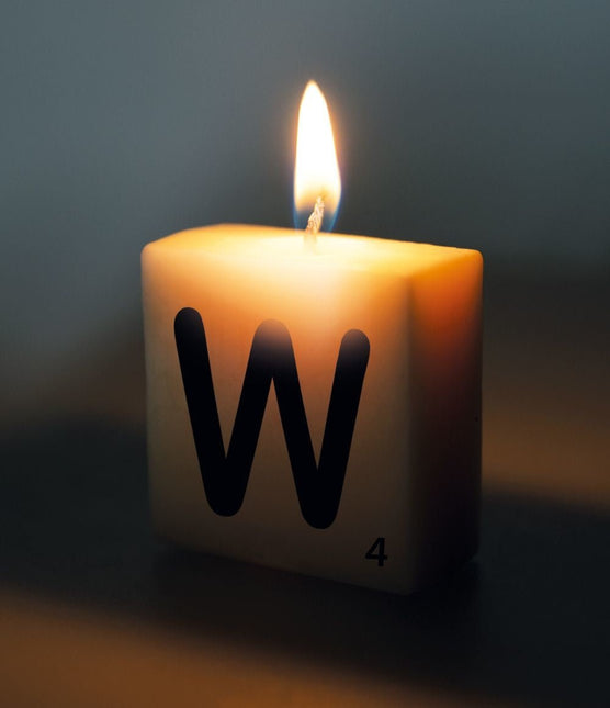 Letter Kaarsje W 4cm van Paper Dreams koop je bij Partywinkel