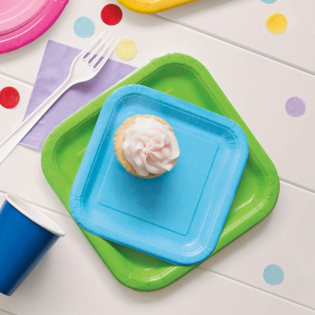 Lichtblauwe Borden Vierkant 17,5cm 16st van Unique koop je bij Partywinkel