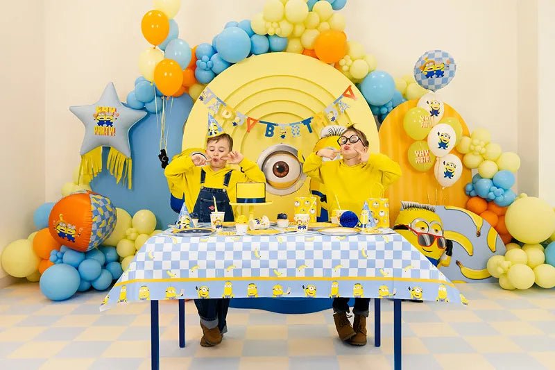 Minions Tafelkleed Blauw Geel 1,8m van Partydeco koop je bij Partywinkel