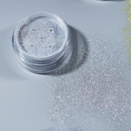 Moon Glitter Classic Ultrafine Glitter Dust Silver 5g van Moon Creations koop je bij Partywinkel