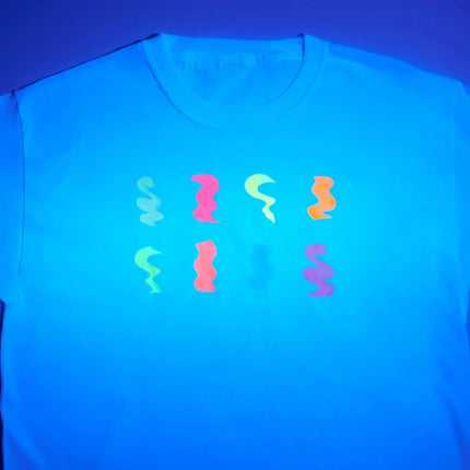 Moon Glow Glow in the Dark Fabric Paint Green 30ml van Moon Creations koop je bij Partywinkel