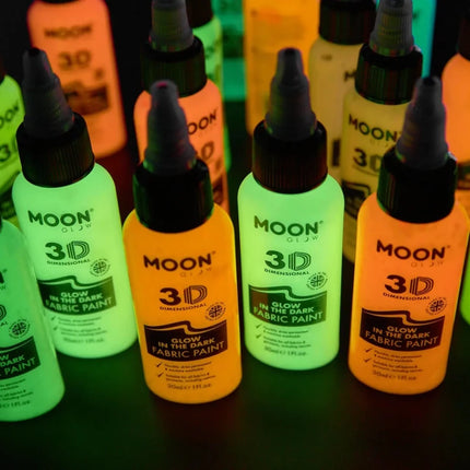 Moon Glow Glow in the Dark Fabric Paint Invisible 30ml van Moon Creations koop je bij Partywinkel
