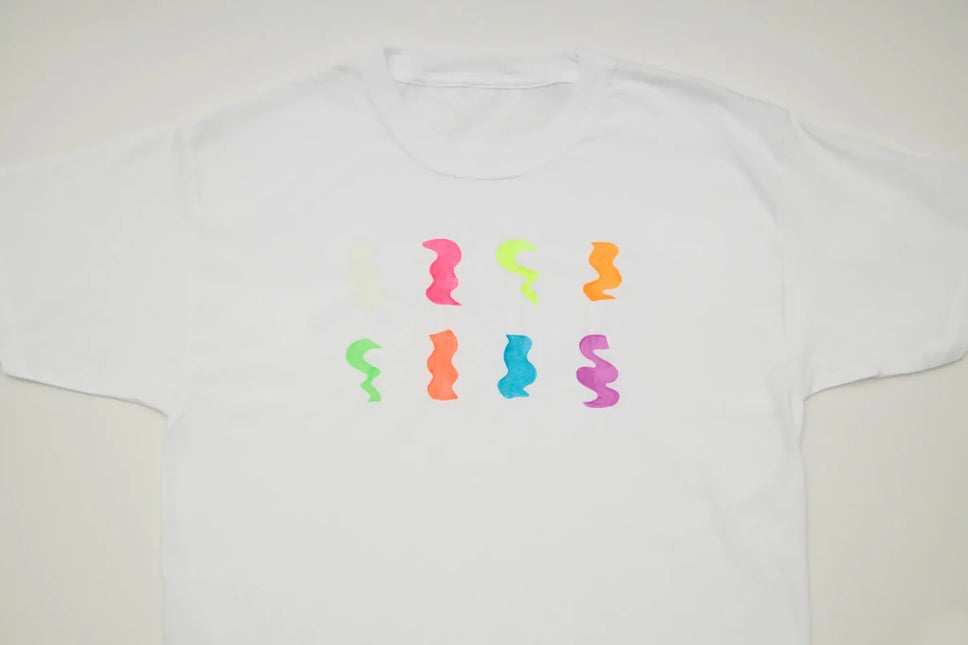 Moon Glow Glow in the Dark Fabric Paint Orange 30ml van Moon Creations koop je bij Partywinkel