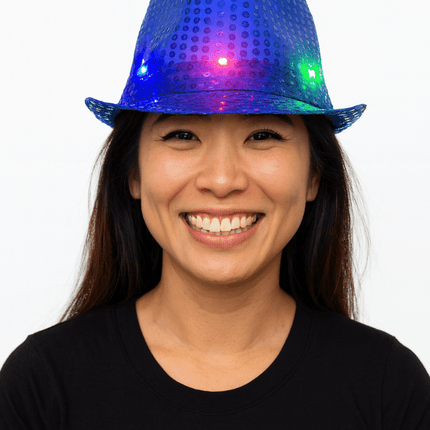 Pailletten Hoedje Blauw met Licht incl Batterijen van Partychimp koop je bij Partywinkel