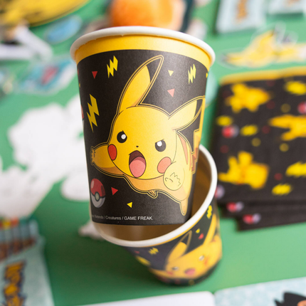 Pokemon Bekers Zwart Geel 237ml 8st van The Pokémon Company koop je bij Partywinkel