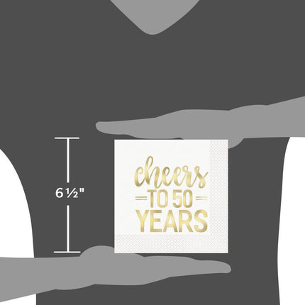 Servetten Cheers To 50 Years Goud 25cm 16st van Unique koop je bij Partywinkel