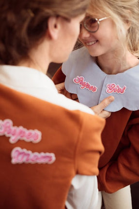 Strijk Embleem Supermom 2st van Partydeco koop je bij Partywinkel
