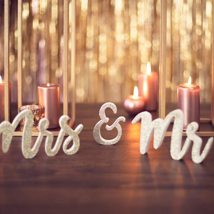Tafeldecoratie Mr & Mrs 50cm van Partydeco koop je bij Partywinkel