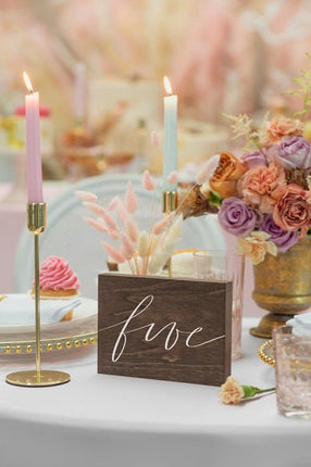 Tafelnummer Five 18cm van Partydeco koop je bij Partywinkel