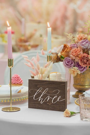 Tafelnummer Three 18cm van Partydeco koop je bij Partywinkel