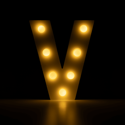 V Licht Letter 16,5cm van Paper Dreams koop je bij Partywinkel