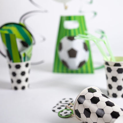 Voetbal Bekers 9cm 8st van Paper Dreams koop je bij Partywinkel