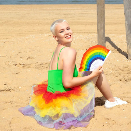 Waaier Regenboog Pride 23cm 6st van Boland koop je bij Partywinkel