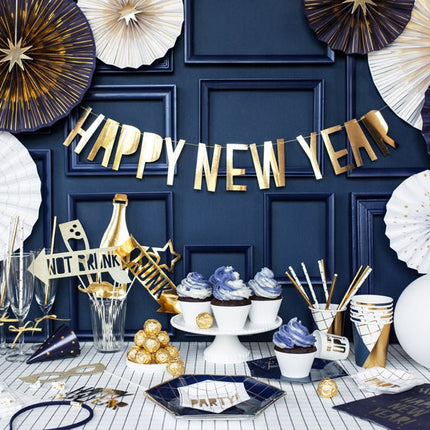 Witte Naamkaartjes Gouden Sterren 9,5cm 10st van Partydeco koop je bij Partywinkel